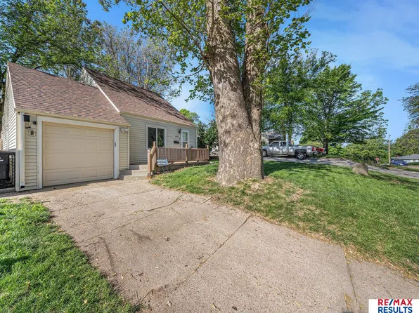6029 Ruggles St, Omaha, NE 68104