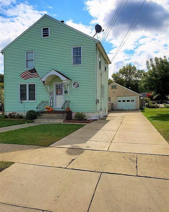 1st image of 604 Paden St