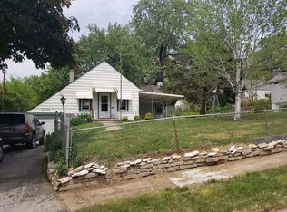 6104 Pratt St, Omaha, NE 68104