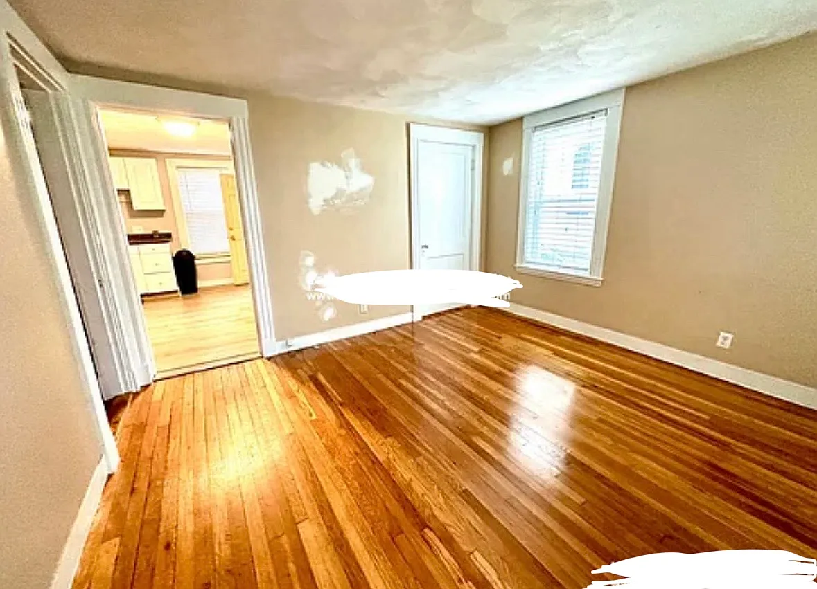 2 bed, 9999 sqft, $2,300 — Photo 4
