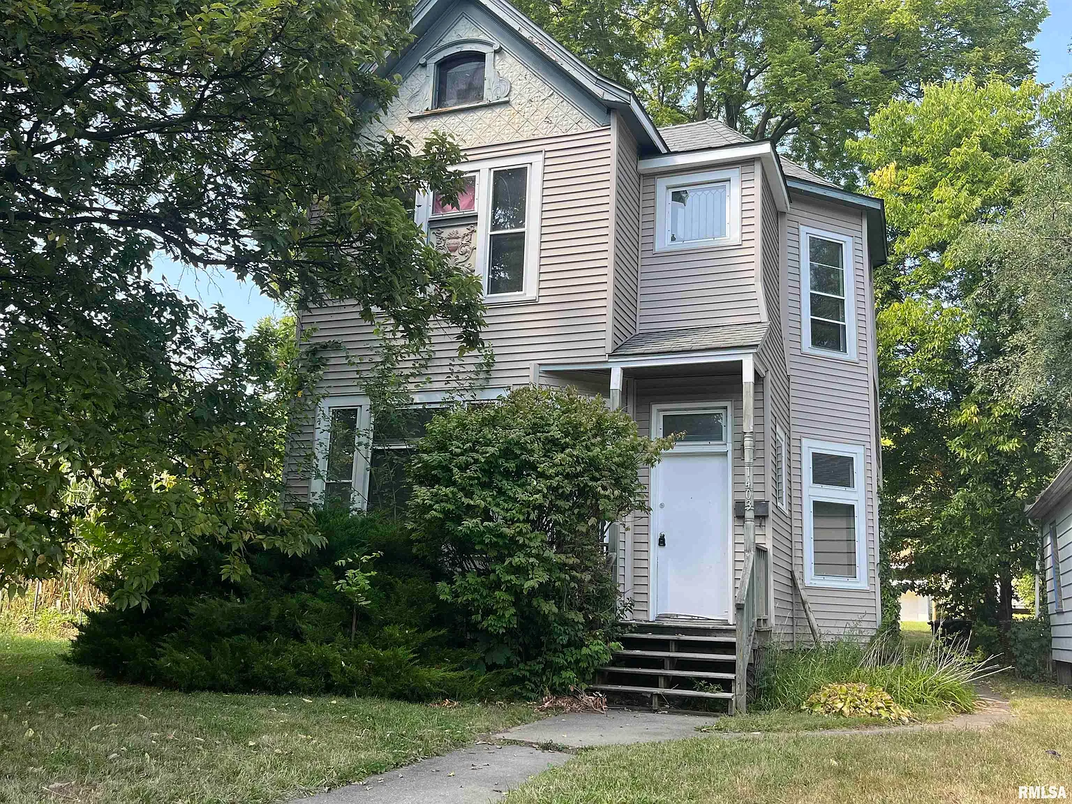 1403 NE Perry Ave photo 1