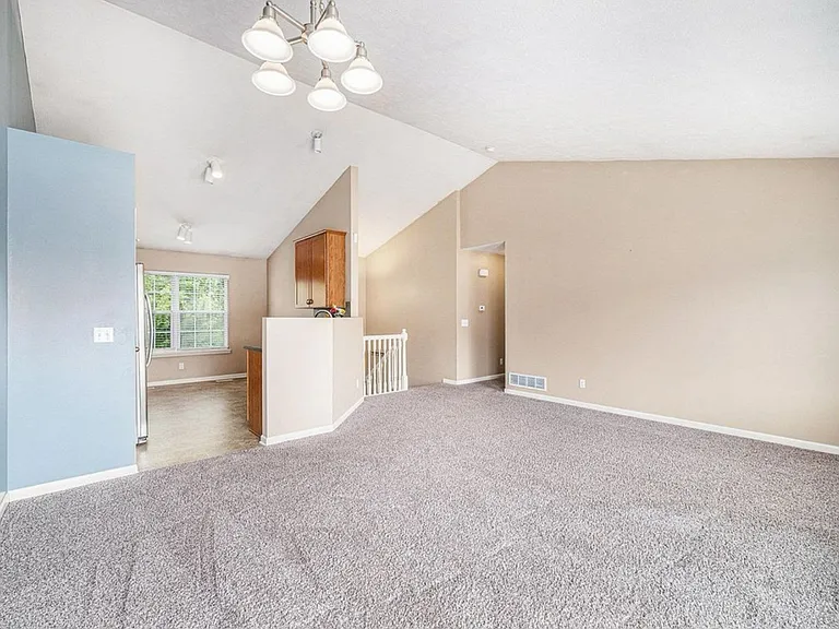 14463 Reynolds St — Photo 4