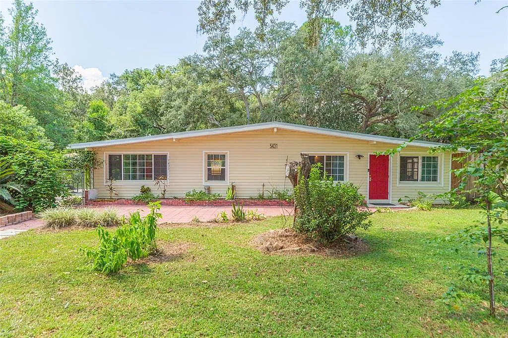 2 bed, 1.5 bath, 1188 sqft, $2,000 — Photo 4