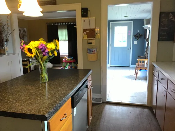 4212 47th St, Holland, MI 49423