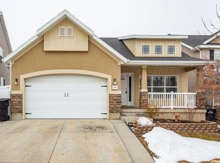 6736 W Sunset Maple Dr, West Jordan, UT 84081