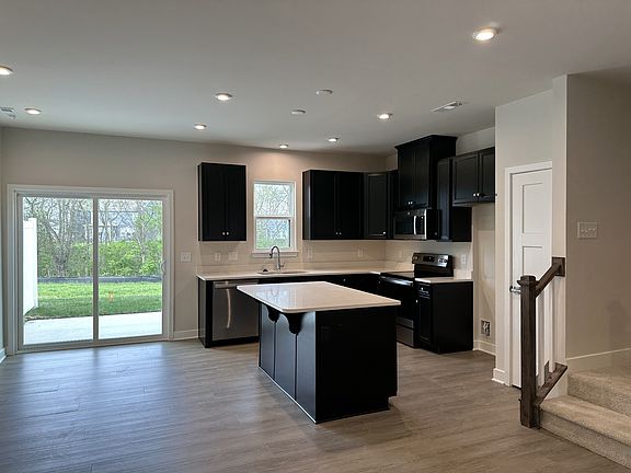3rd image of 1177 Riverbrook Dr #284B
