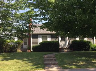 4950 Pinkney St, Omaha, NE 68104