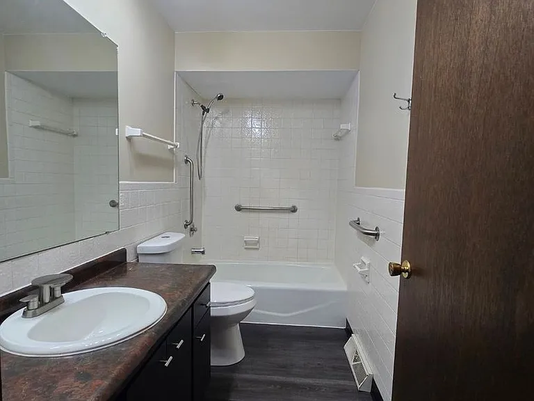 4244 N 104th St #3 — Photo 4