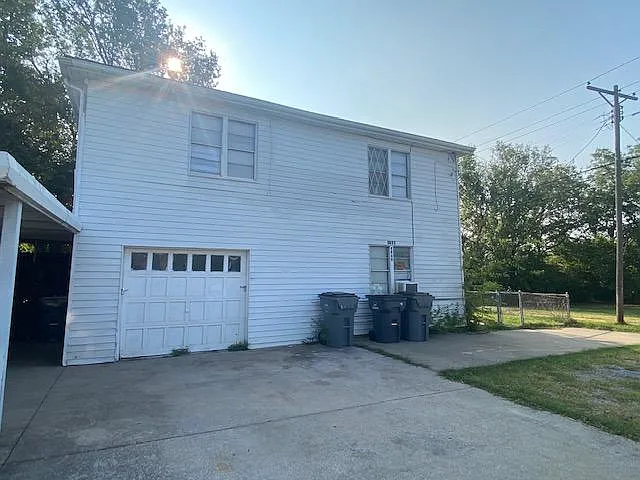 1716 NW Columbia Ave #C — Photo 1