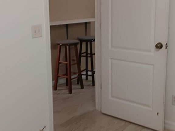 4th image of 1266 Belgrave St #1