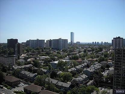 1st image of 555 North Ave APT 20W