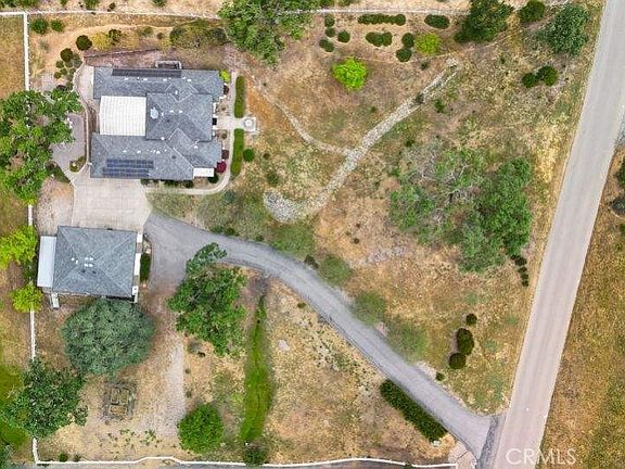 3rd image of 3200 San Fernando Rd