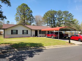 6071 Deerfield Ct, Morrow, GA