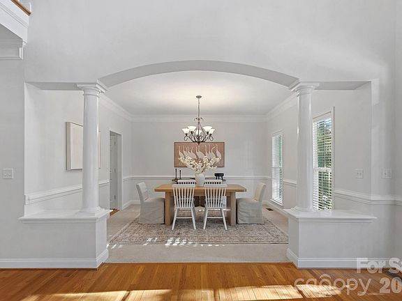 3rd image of 155 Culpeze Rd