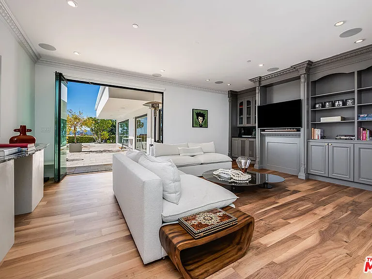 580 Chalette Dr — Photo 27