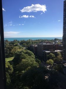 2400 N Lakeview Ave APT 1502, Chicago, IL, 60614