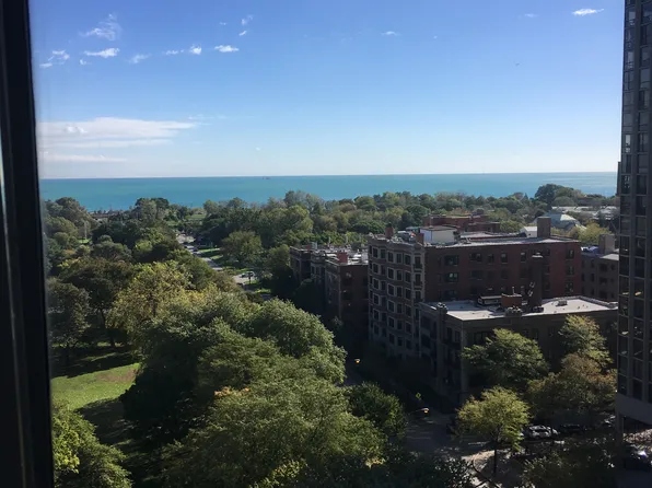 2400 N Lakeview Ave APT 1502, Chicago, IL 60614