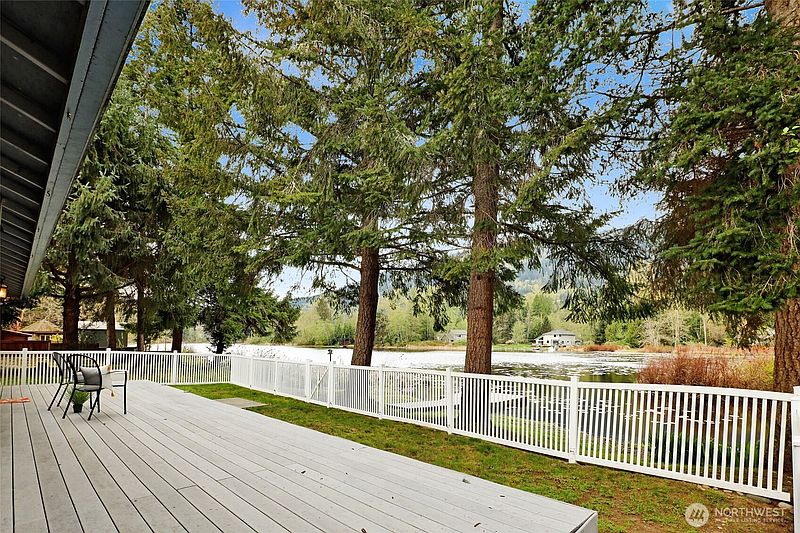 4th image of 659 Cain Lake Road