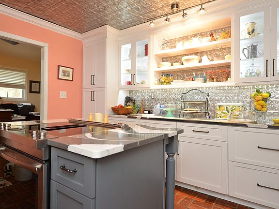 4th image of 364 Garden Point Dr
