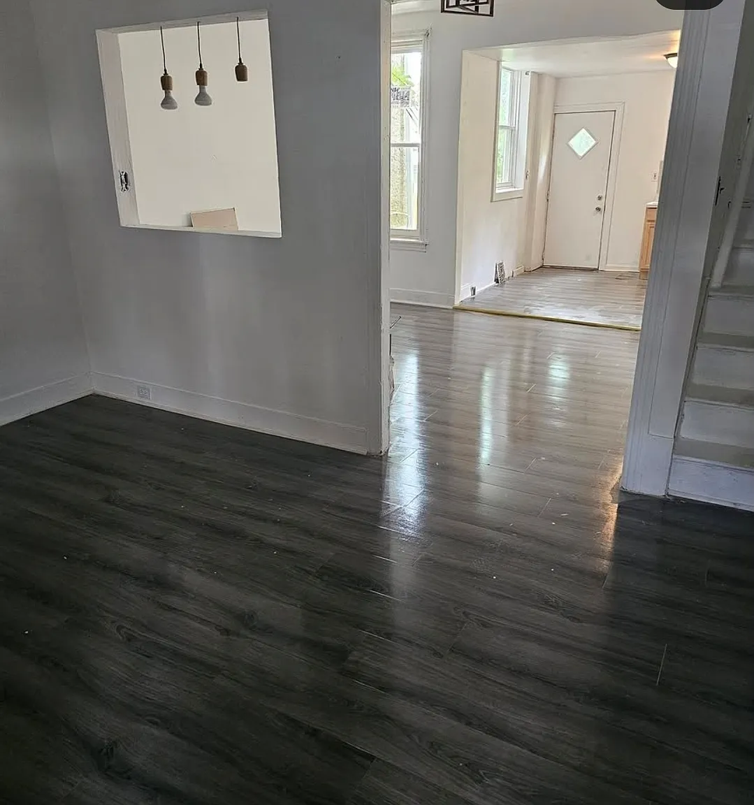 3 bed, 972 sqft, $1,500 — Photo 2