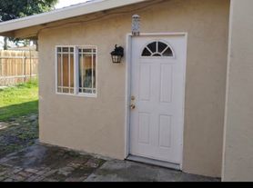 2601 Cleveland Way, Bakersfield, CA