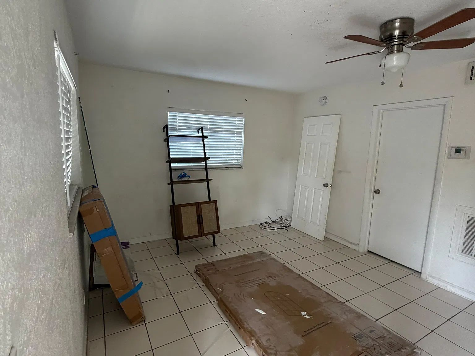 1 bed, 400 sqft, $1,200 — Photo 2