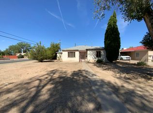 1801 Palomas Dr NE, Albuquerque, NM 87110