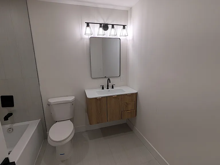 555 Bilper Ave — Photo 11
