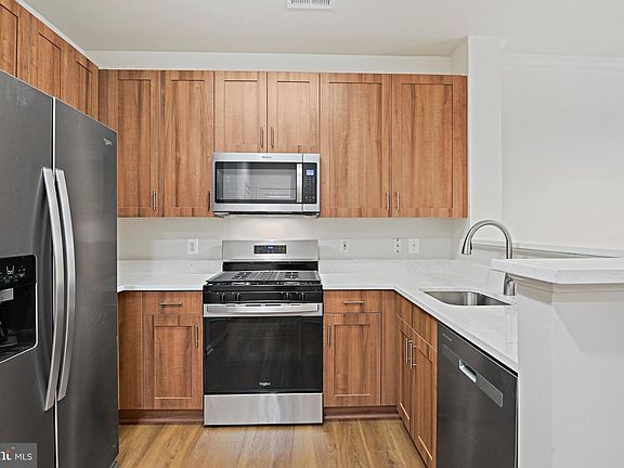 4th image of 12001 Market St #151