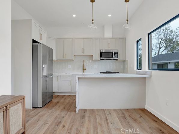 12752 Martha Ann Dr