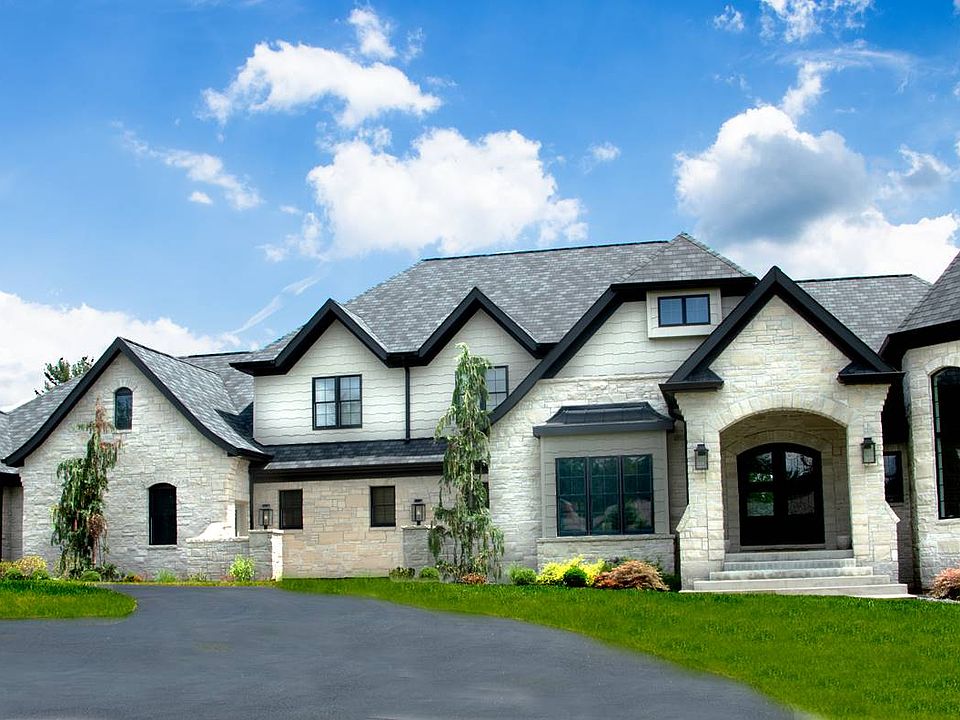 1st image of 16 Williamsburg Estates Dr