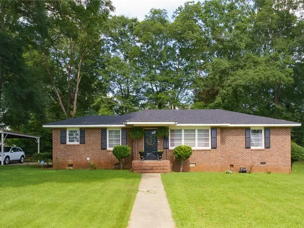 507 S 11th Ave, Lanett, AL 36863