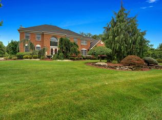 29 Apache Trl, Freehold, NJ 07728