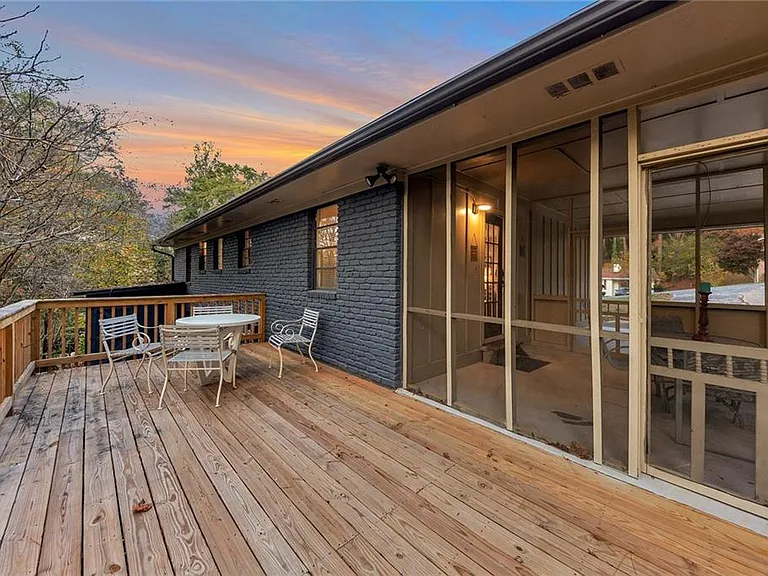3390 Creek Valley Dr SE — Photo 27
