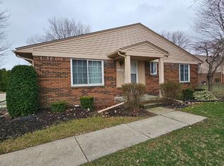51246 Johns Dr, Chesterfield, MI 48047