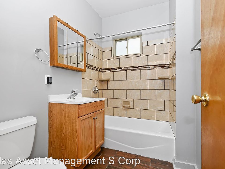 1st image of 6519 S California Ave APT 2W