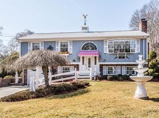 179 Slocum Rd, Dartmouth, MA 02747