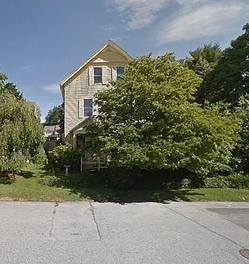 40 E Barrows St #2 — Photo 17