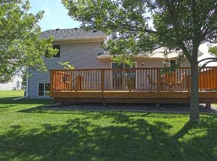 1301 Leo Ln, Buffalo, MN 55313