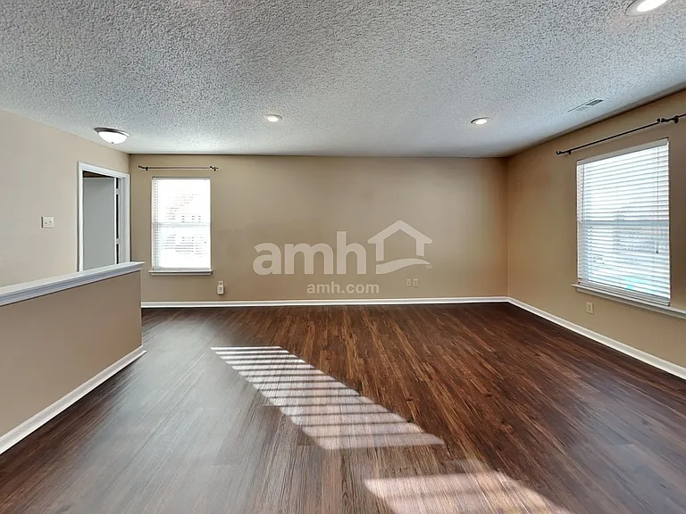 10191 Tournon Dr — Photo 9