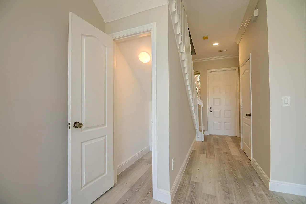 2 bed, 2.5 bath, 1448 sqft, $2,900 — Photo 3