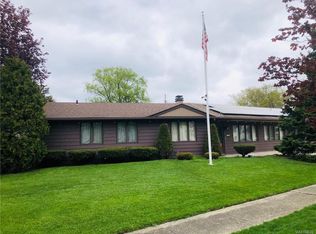 75 Glendale Ln, Cheektowaga, NY 14225