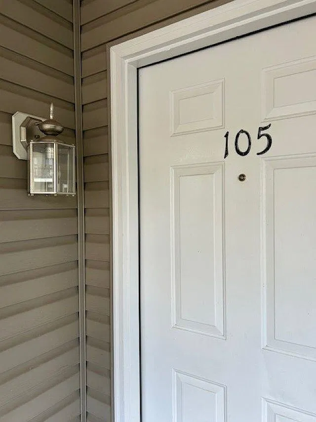 1 bed, 1.0 bath, 900 sqft, $1,155 — Photo 1