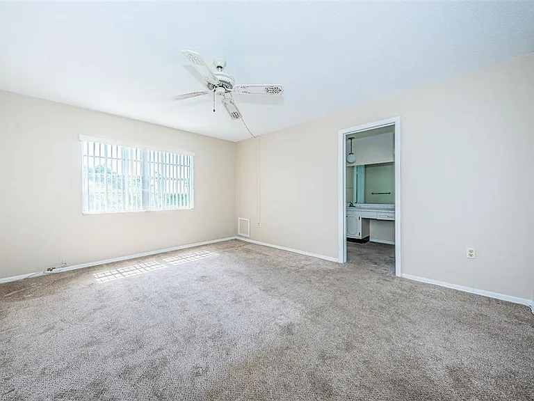 1706 Belleair Forest Dr #322 — Photo 17