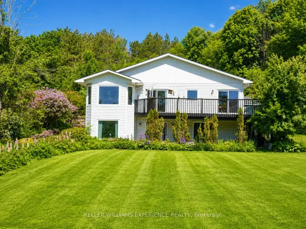 203 Santas Village Rd, Bracebridge, ON P1L 1W8