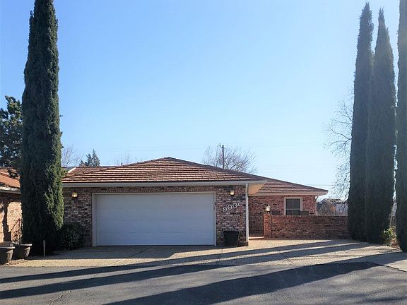 2nd image of 903C Hermosa Dr