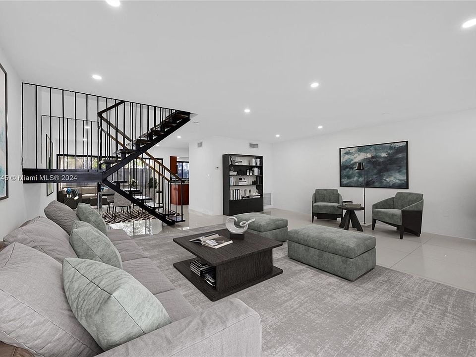 1st image of 6516 Kendale Lakes Dr APT 705