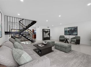 6516 Kendale Lakes Dr APT 705, Miami, FL 33183
