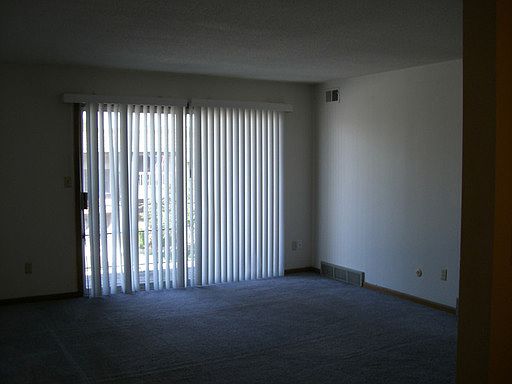 5th image of 4323 Belleview Ave APT 11