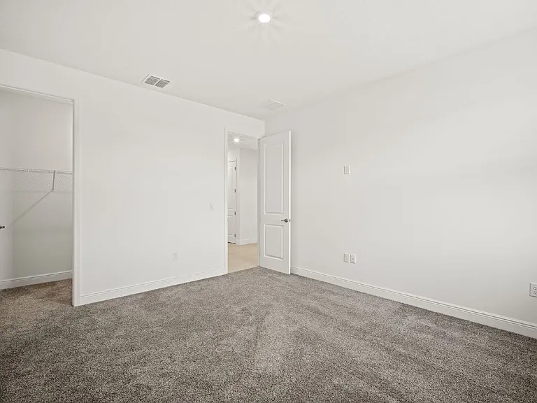 6185 Moonrise Dr — Photo 36